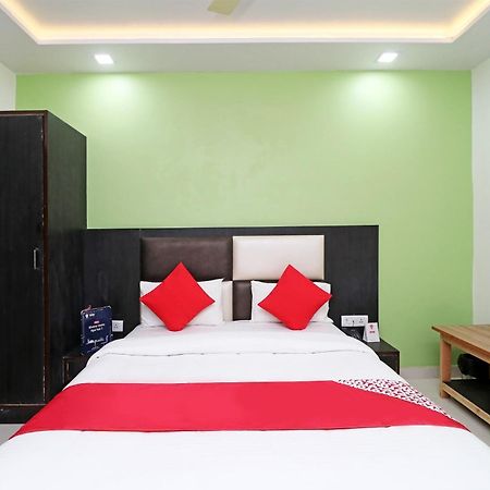 Oyo Hotel The Orient Tree Agra  Exteriör bild