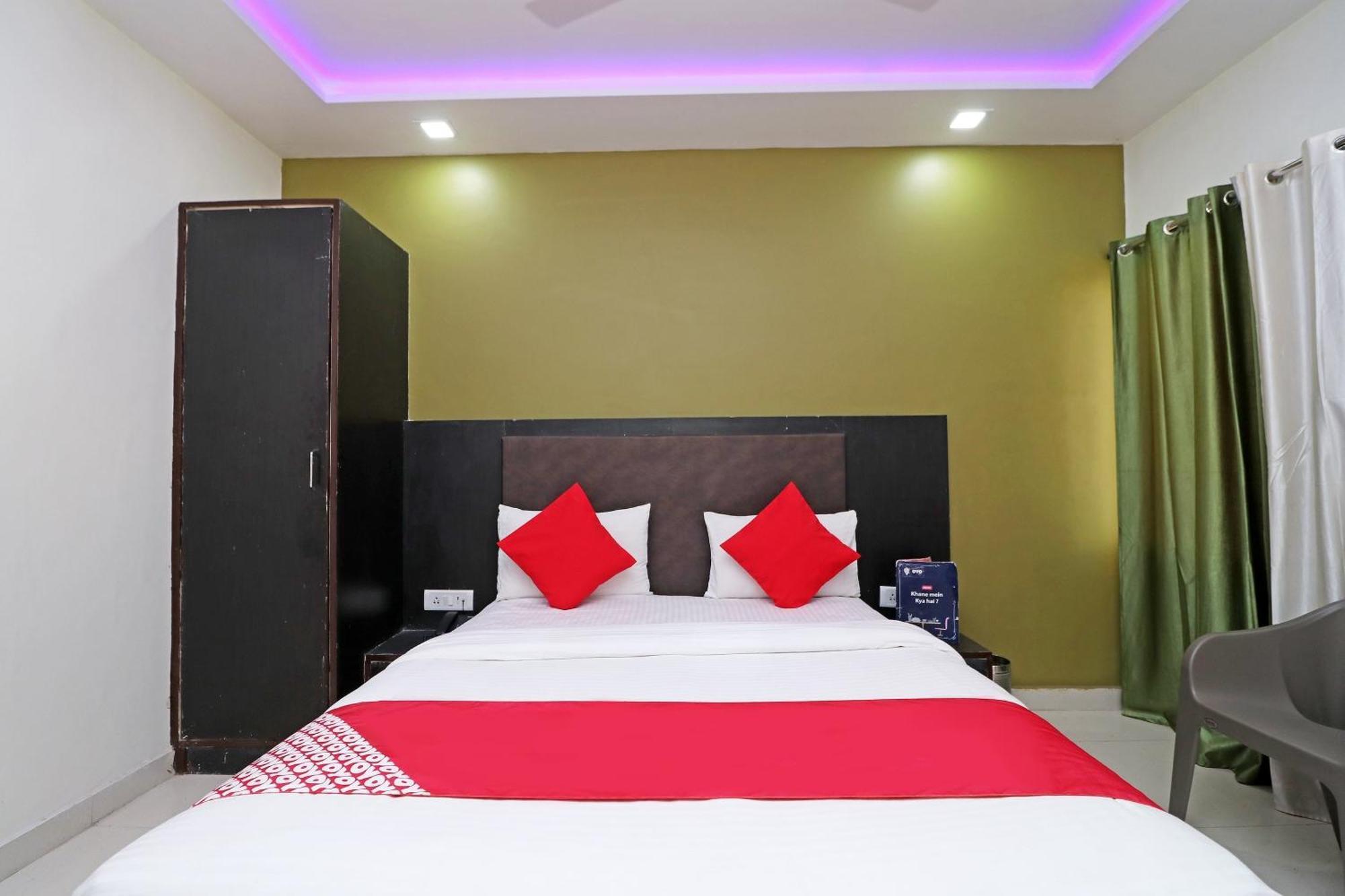 Oyo Hotel The Orient Tree Agra  Exteriör bild